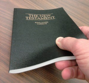 New Testament in Smaller Book